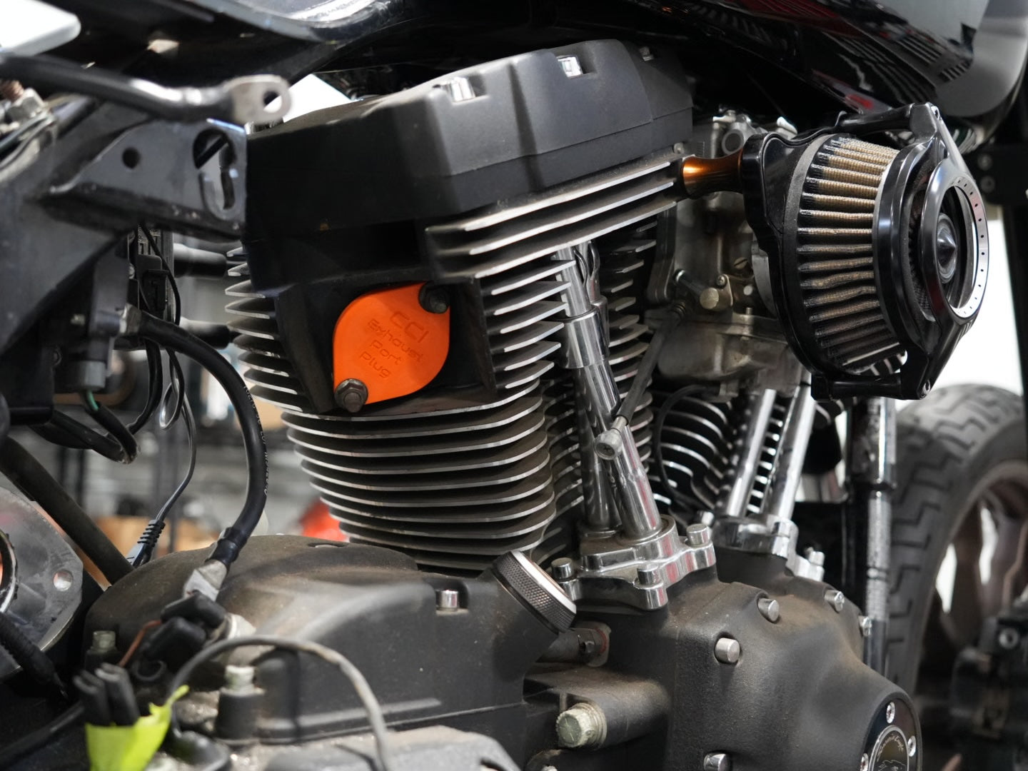 Harley-Davidson® twin cam / evolution exhaust port plug